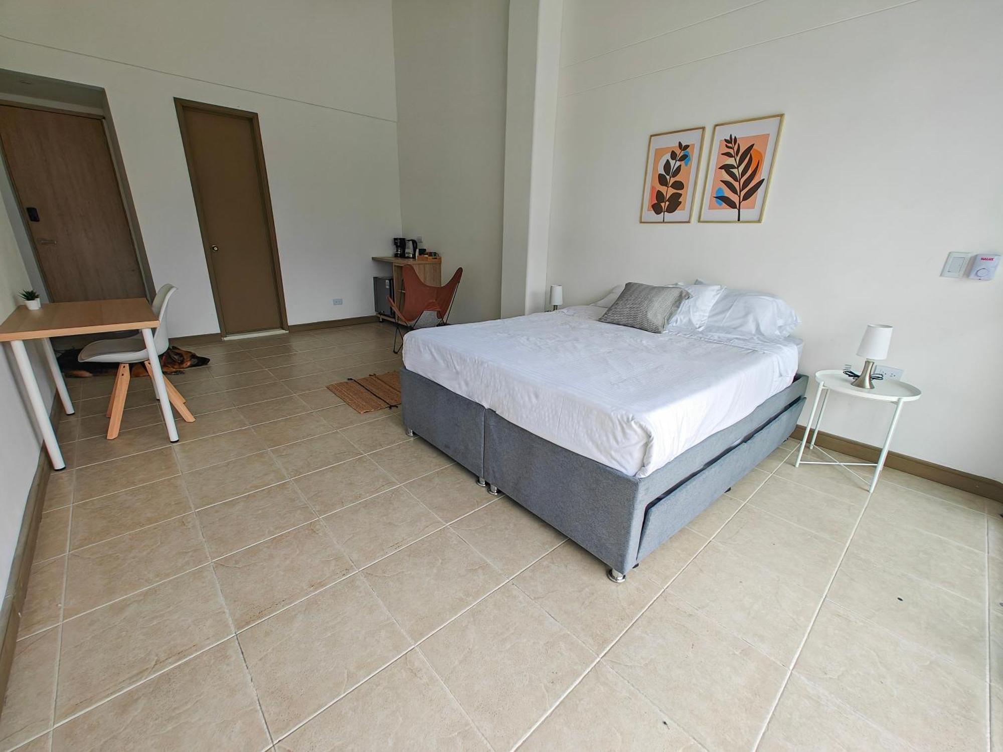 Alamos Apartment